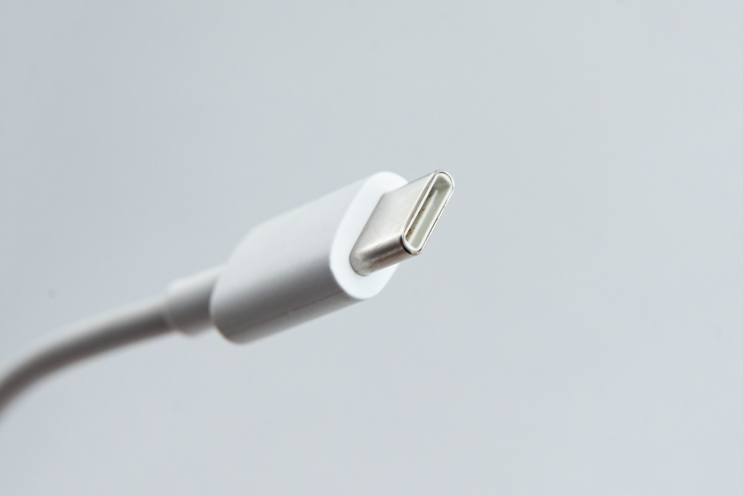 A Mudança da Apple para Cabos USB-C Pode Afetar seu Negócio?